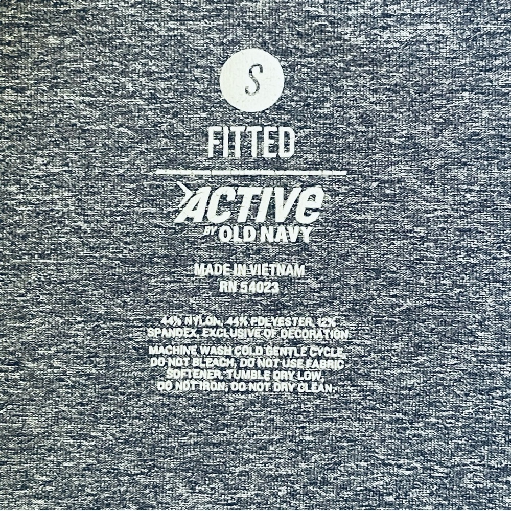 Old Navy Active Fitted Zip Up Jacket - Picture 16 of 16